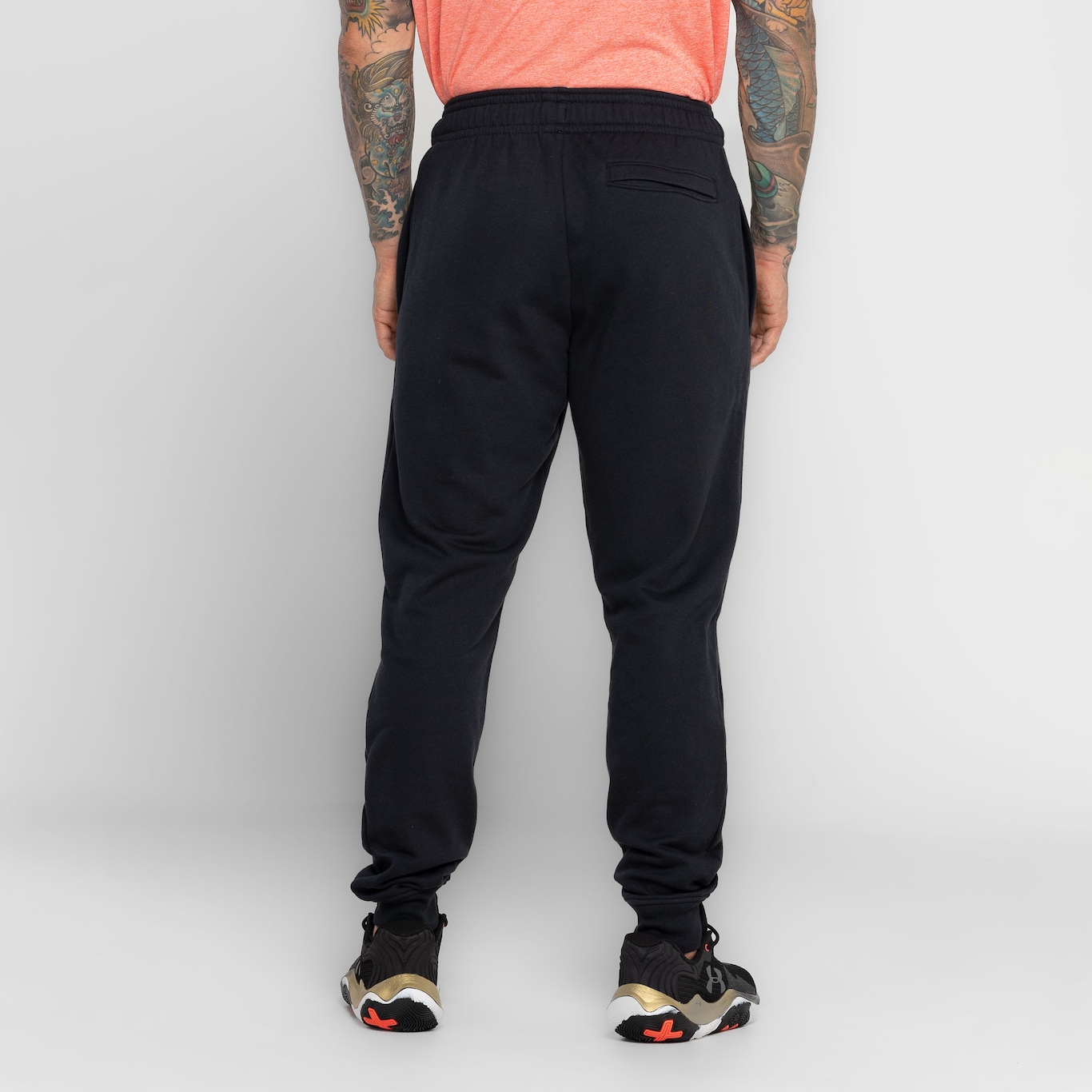 Calça Jogger Under Armour Summit Knit - Masculina em Promoção