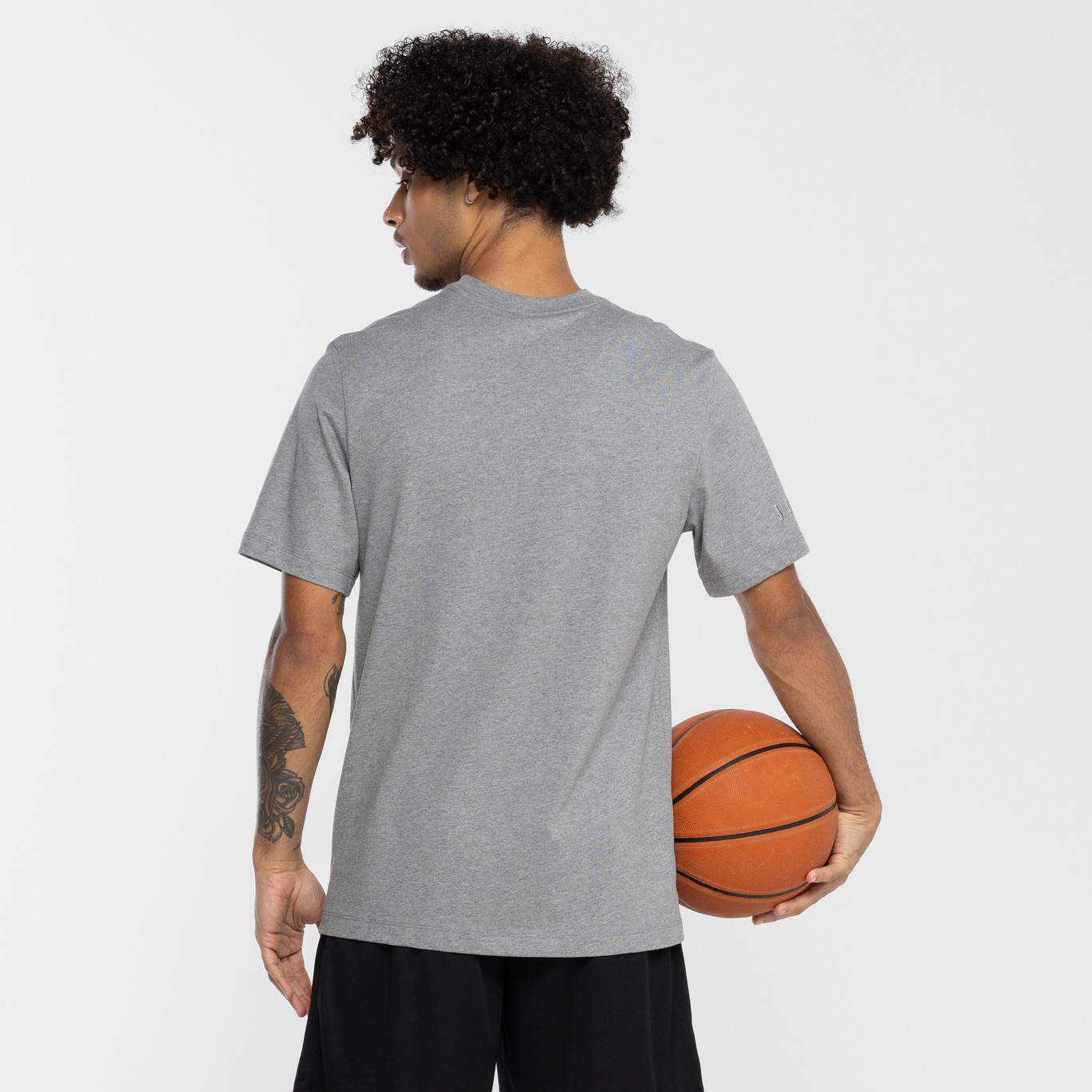 Camiseta Jordan Masculina Nike Essential Ss Crew 3 - Foto 3