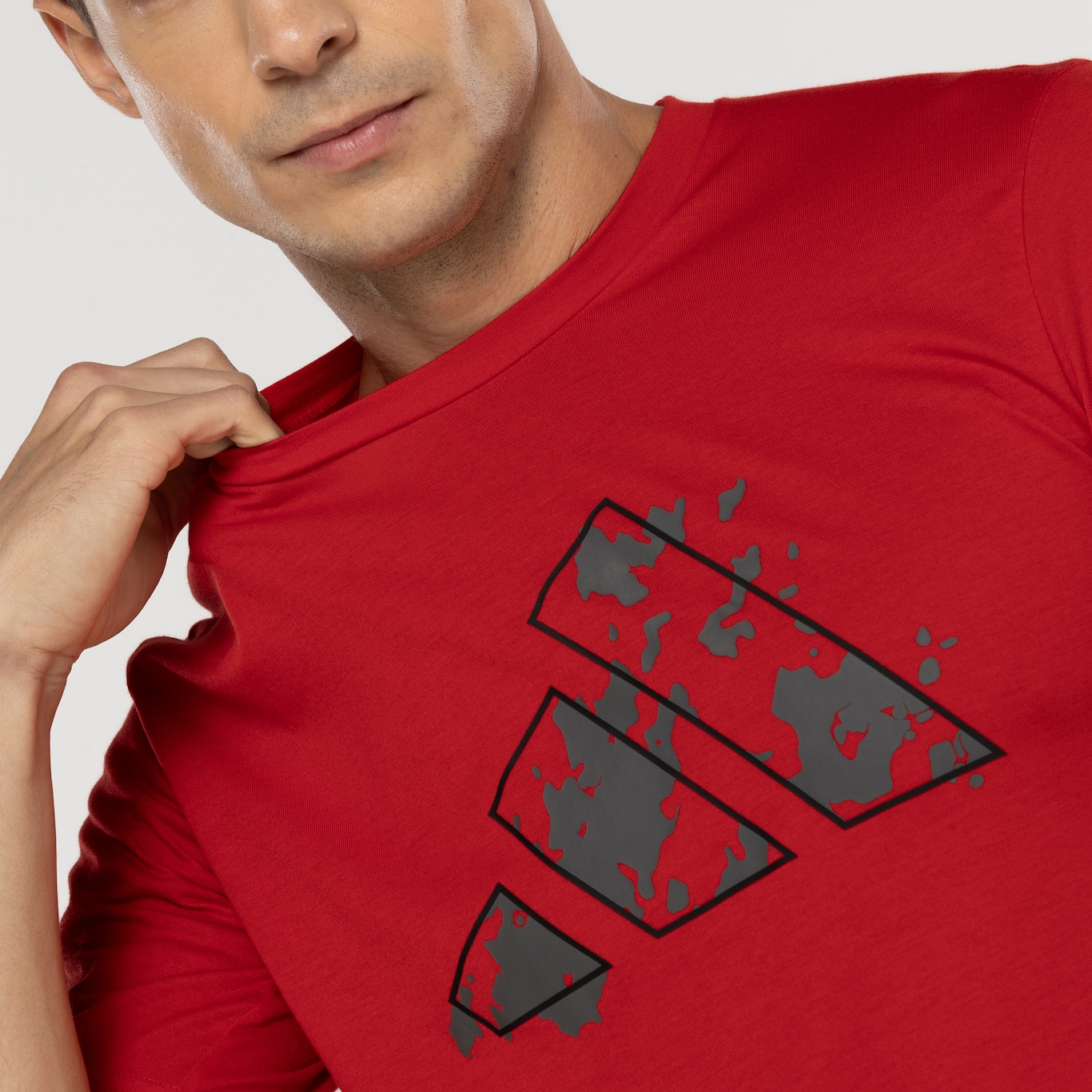 Camiseta Masculina adidas Logo Gráfica - Foto 6