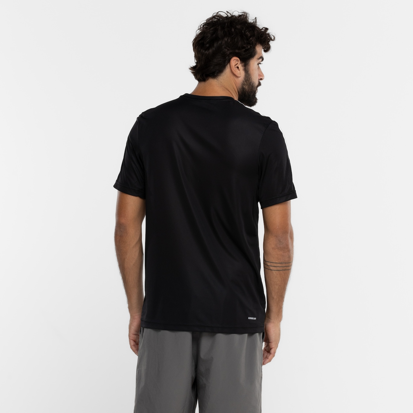 Camiseta Masculina adidas Manga Curta Essentials 3 Listras - Foto 3