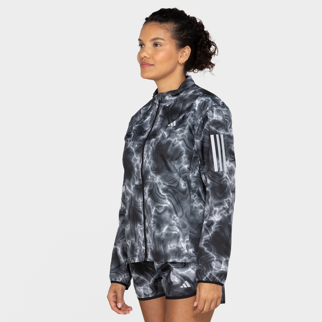 Jaqueta Corta-Vento Feminina adidas OTR AOP - Foto 5