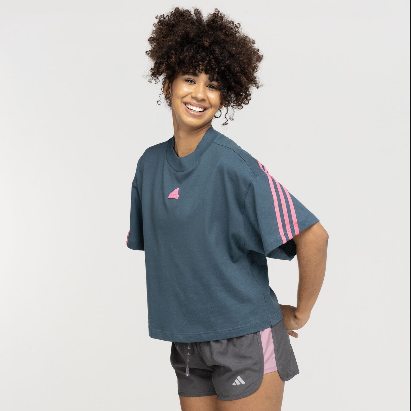 Camisetas femininas best sale adidas originals