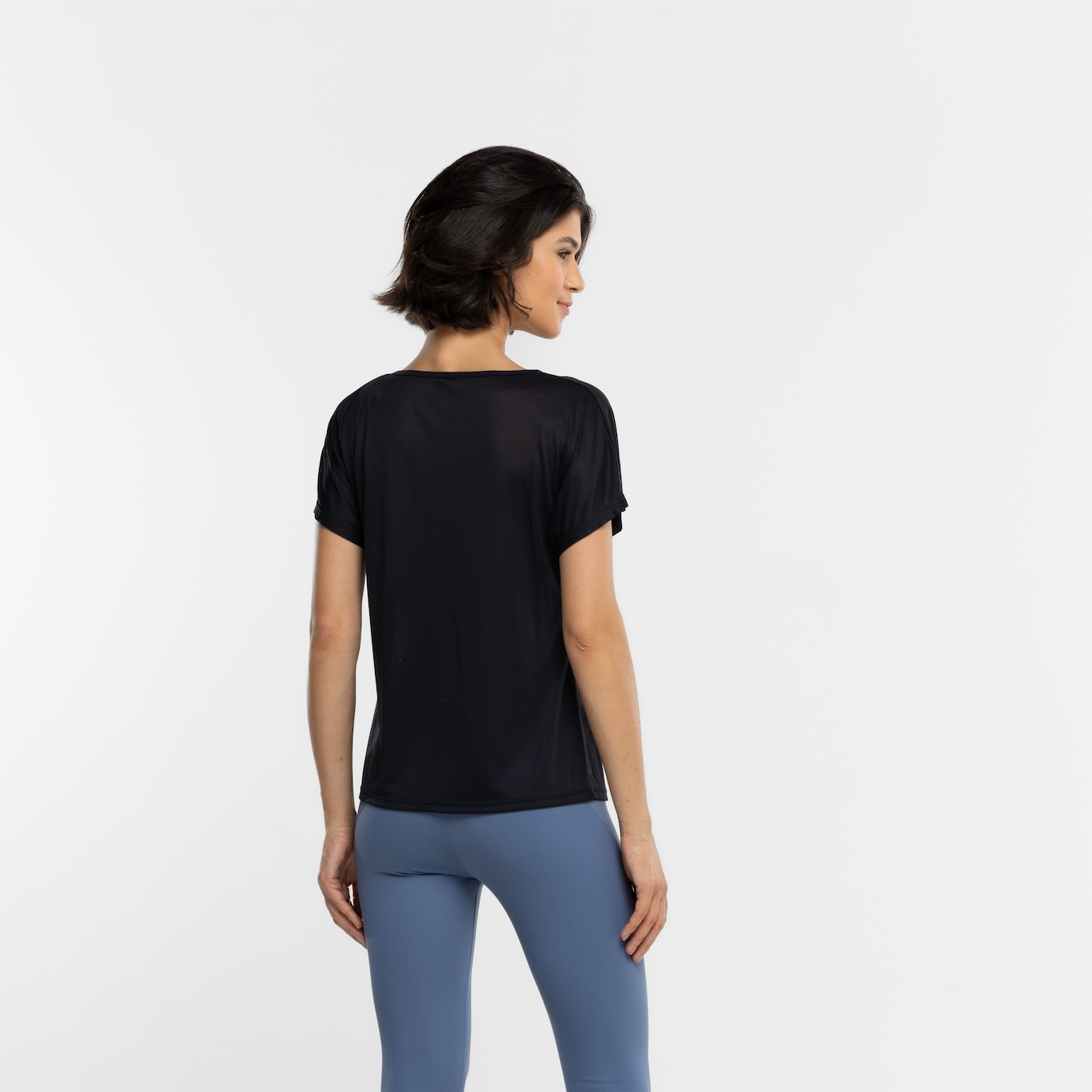 Camiseta Feminina Oxer Decote V - Foto 3