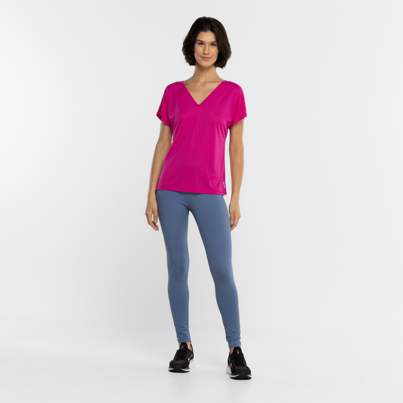 Camiseta Feminina Oxer Decote V - Foto 4