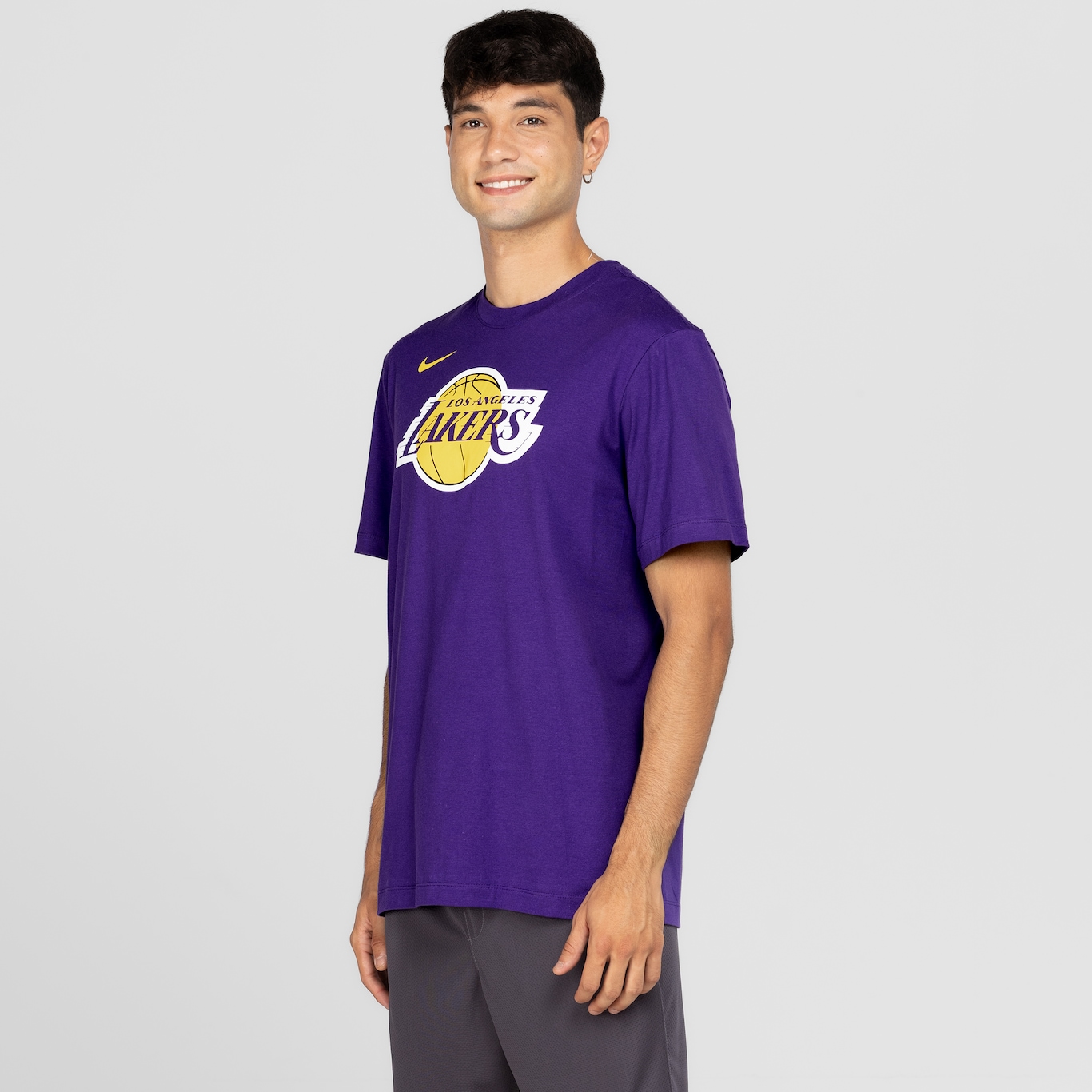 Camiseta Los Angeles Lakers NBA Masculina Nike Manga Curta Logo1 Ss Tee - Foto 5