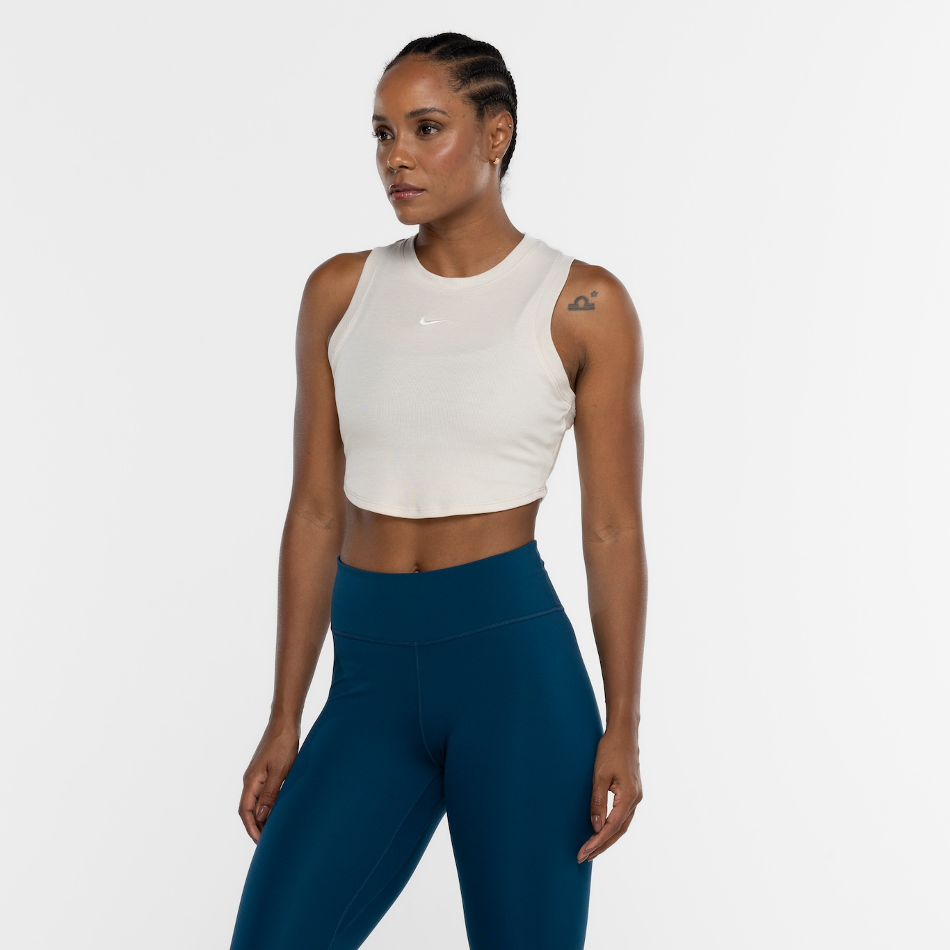 Blusa Cropped Regata Feminina Nike Sportswear Essentials - Foto 5