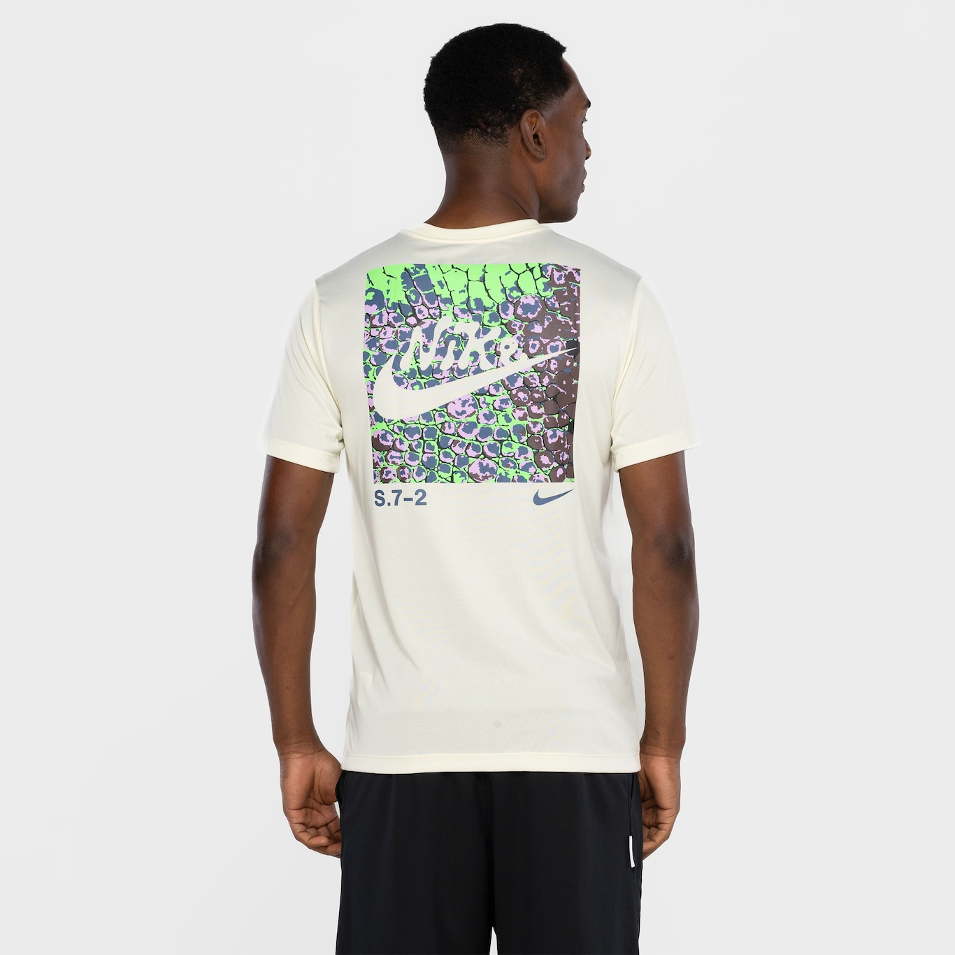 Camiseta Masculina Nike Manga Curta Dri-Fit RLGD Dye 3 - Foto 3