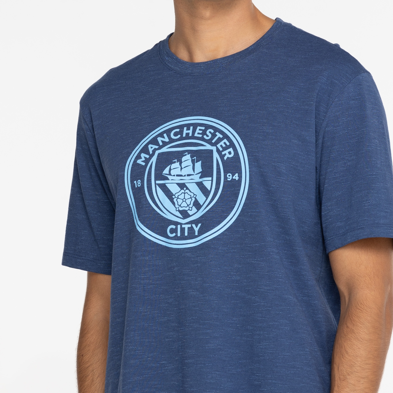 Camiseta do Manchester City Masculina Escudo - Foto 6