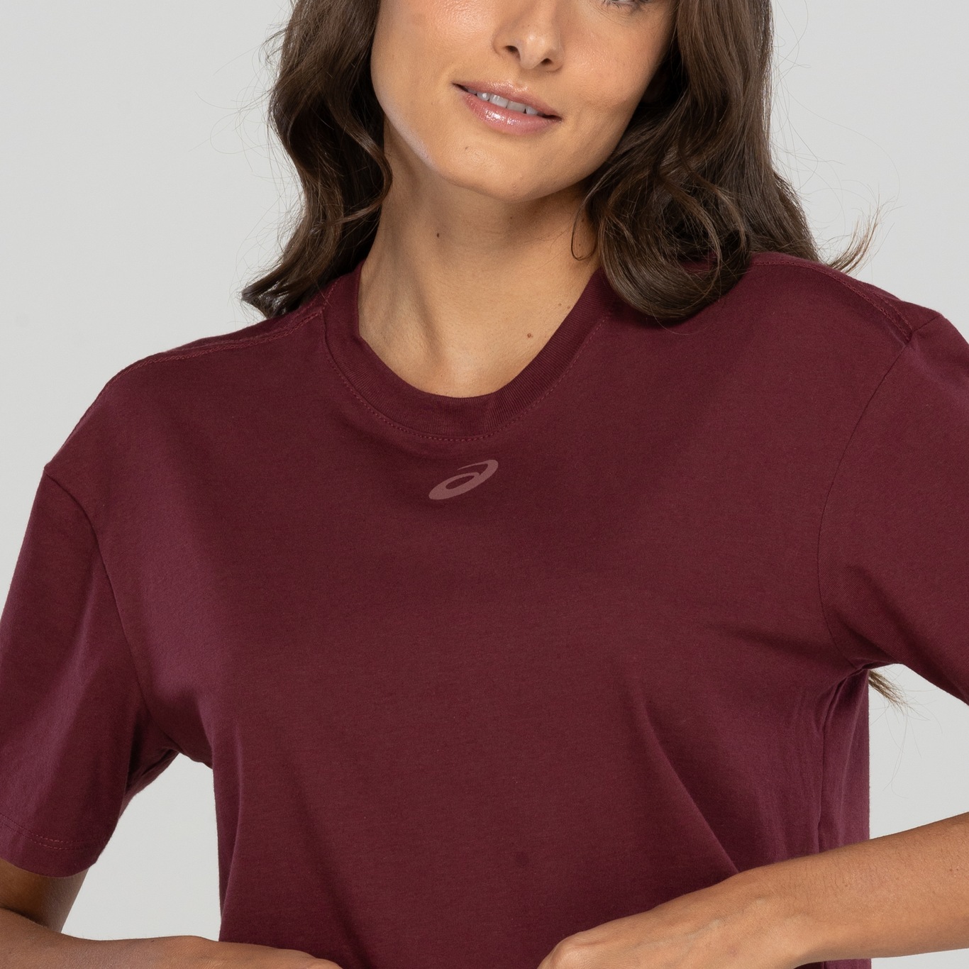 Blusa Cropped Feminina ASICS Manga Curta Malha - Foto 6