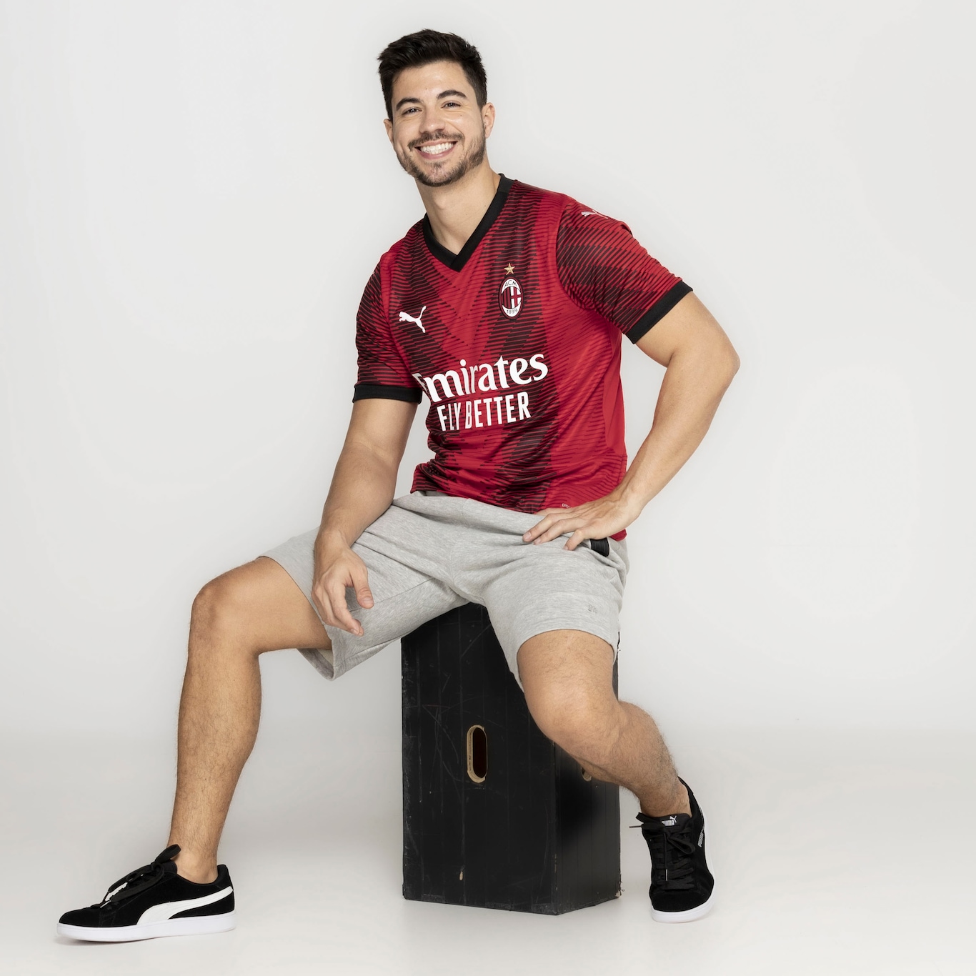 Camisa Puma Milan 2023/24 - BS Store, Vista sua Paixão! Camisas de Futebol,  Sneakers e Tênis de Corrida