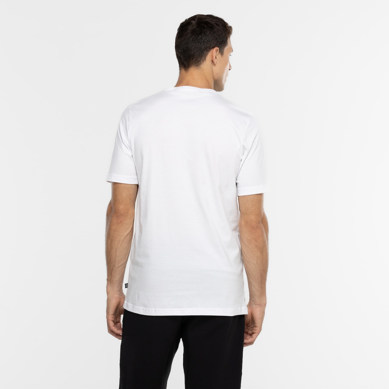 Camiseta Puma Masculina Manga Curta Essentials Logo Tee - Foto 3