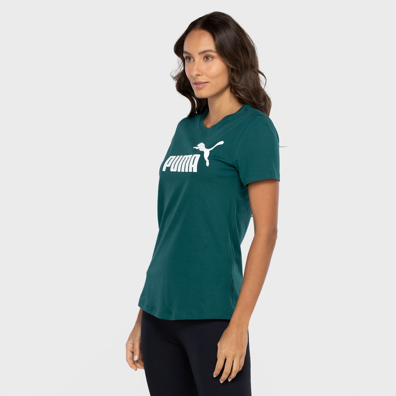 Camiseta Feminina Puma Manga Curta Essentials Logo Tee - Foto 5