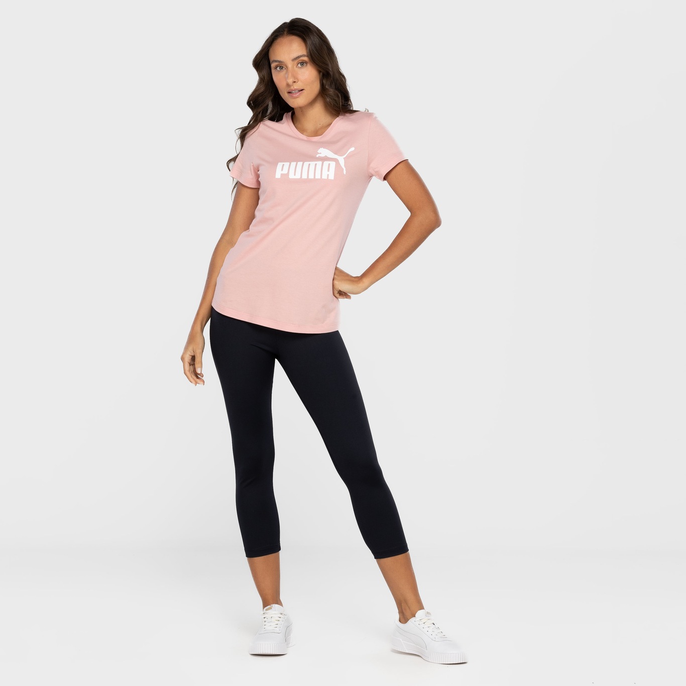 Camiseta Feminina Puma Manga Curta Essentials Logo Tee - Foto 4