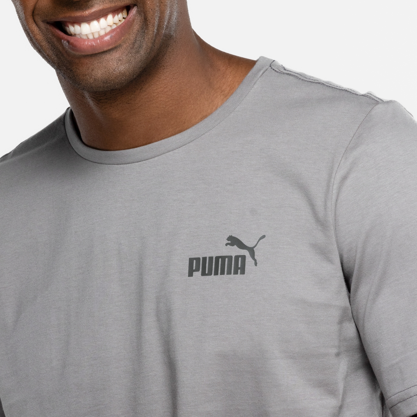 Camiseta Masculina Puma Manga Curta Essentials Small Logo - Foto 6