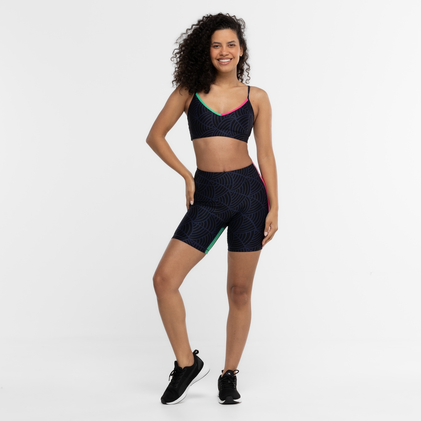 Top Fitness com Bojo Puma Baixa Sustentação Lemlem Low Impact BRA - Adulto - Foto 4