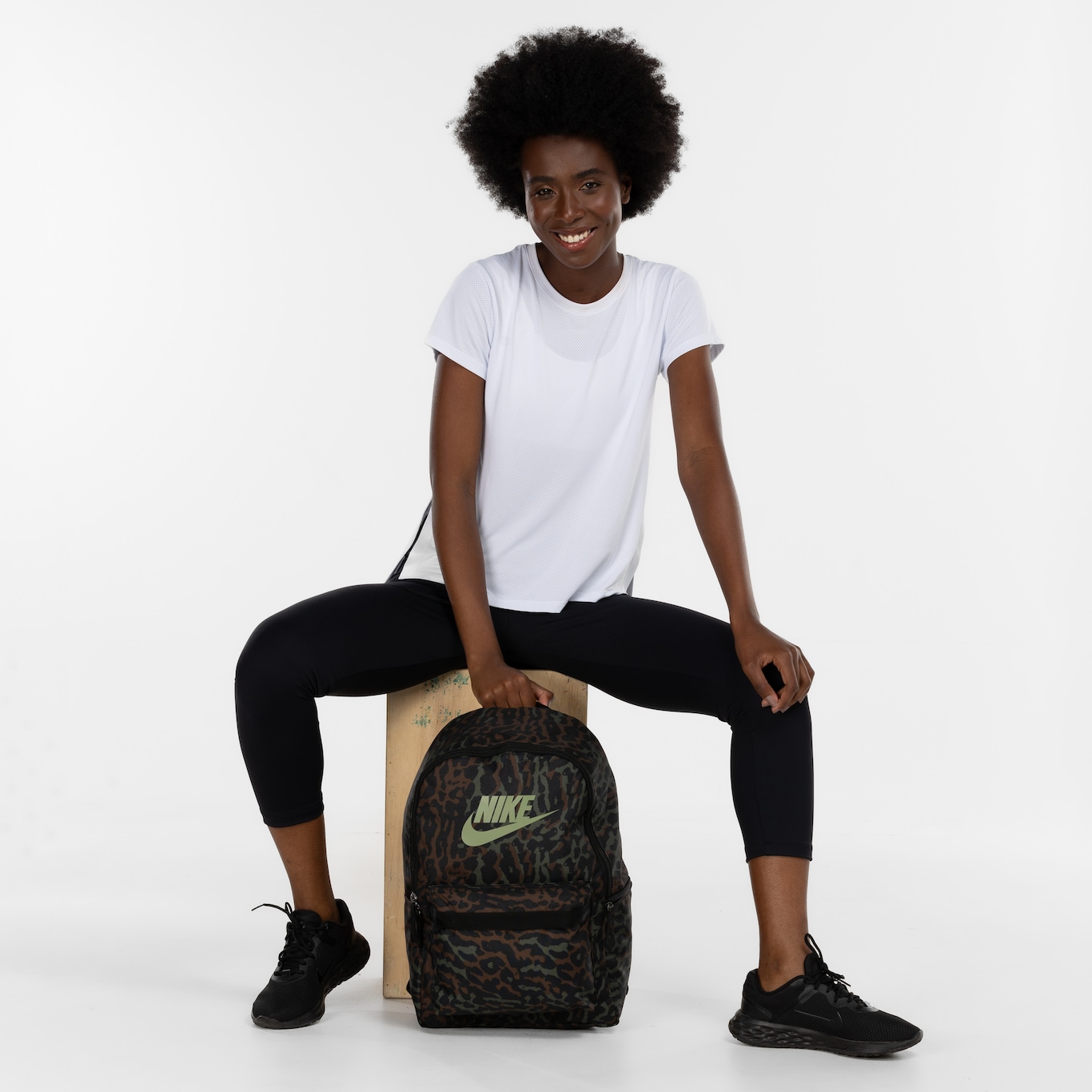 Mochila Nike Heritage Bkpk  Caminal - 25 Litros - Foto 3