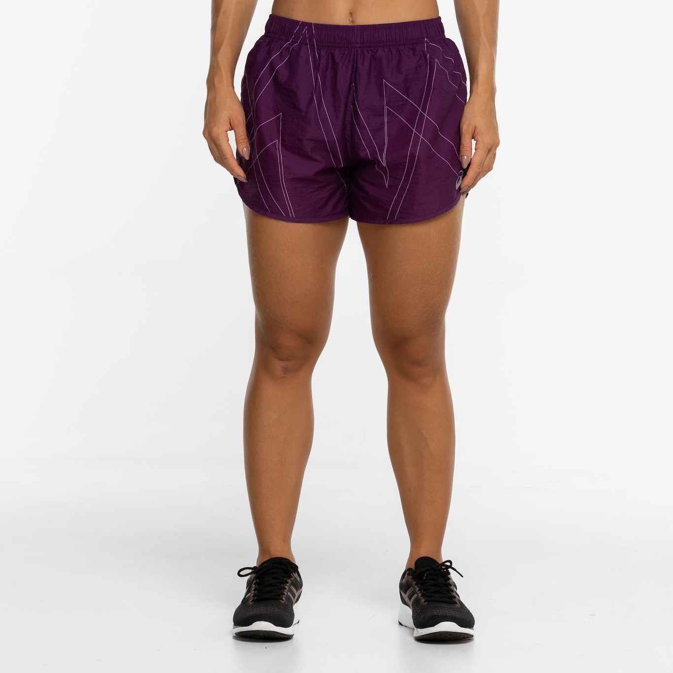 Short Feminino ASICS Sakai Estampa Linhas - Foto 4