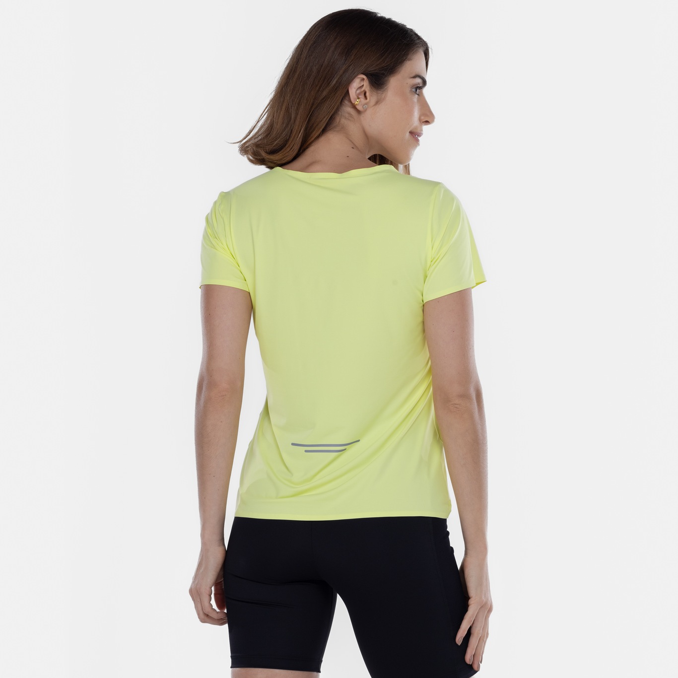 Camiseta Feminina ASICS Manga Curta Selada New - Foto 2