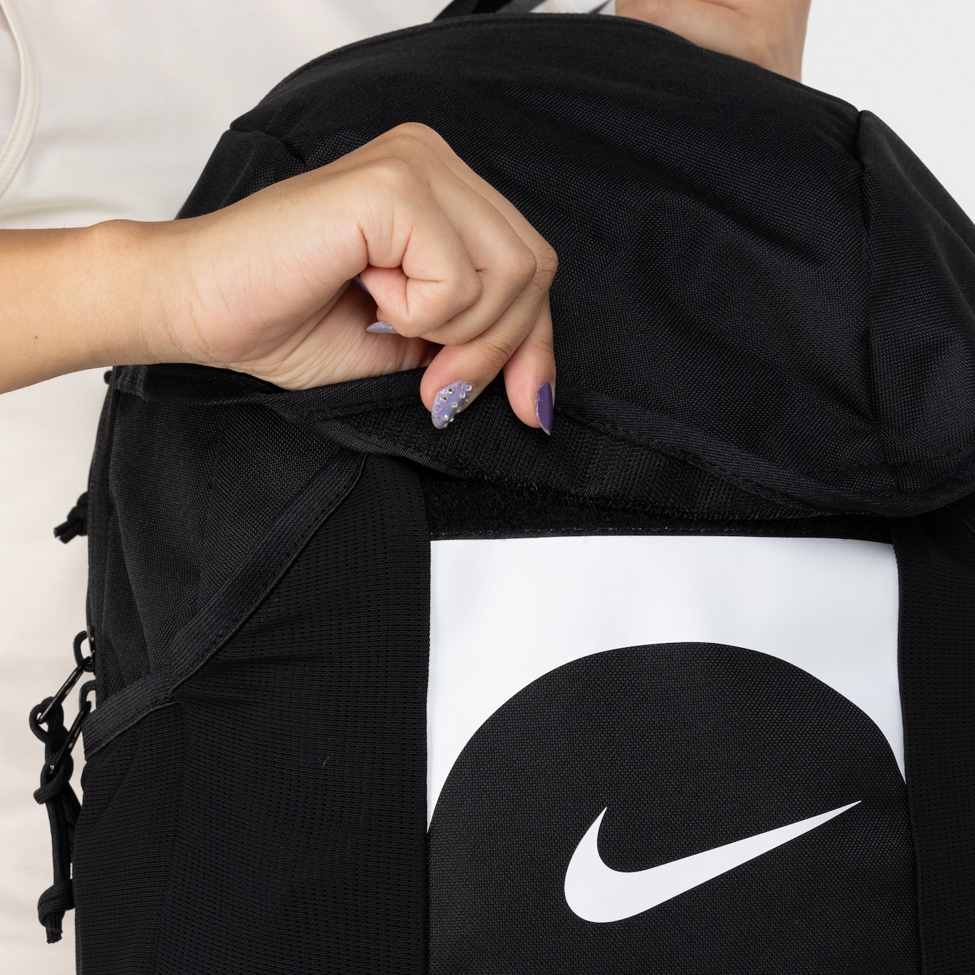 Mochila Nike Academy Team 30 Litros - Foto 5