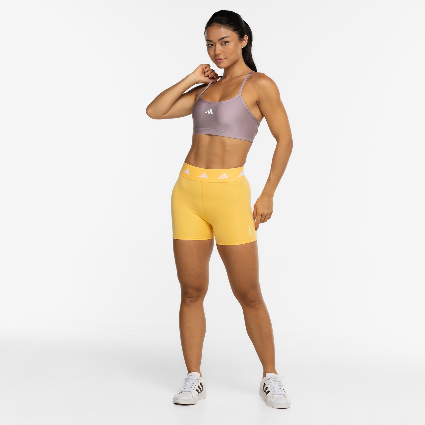 Top Fitness sem Bojo adidas Baixa Sustentação Latin Fit Solid Adulto - Foto 4