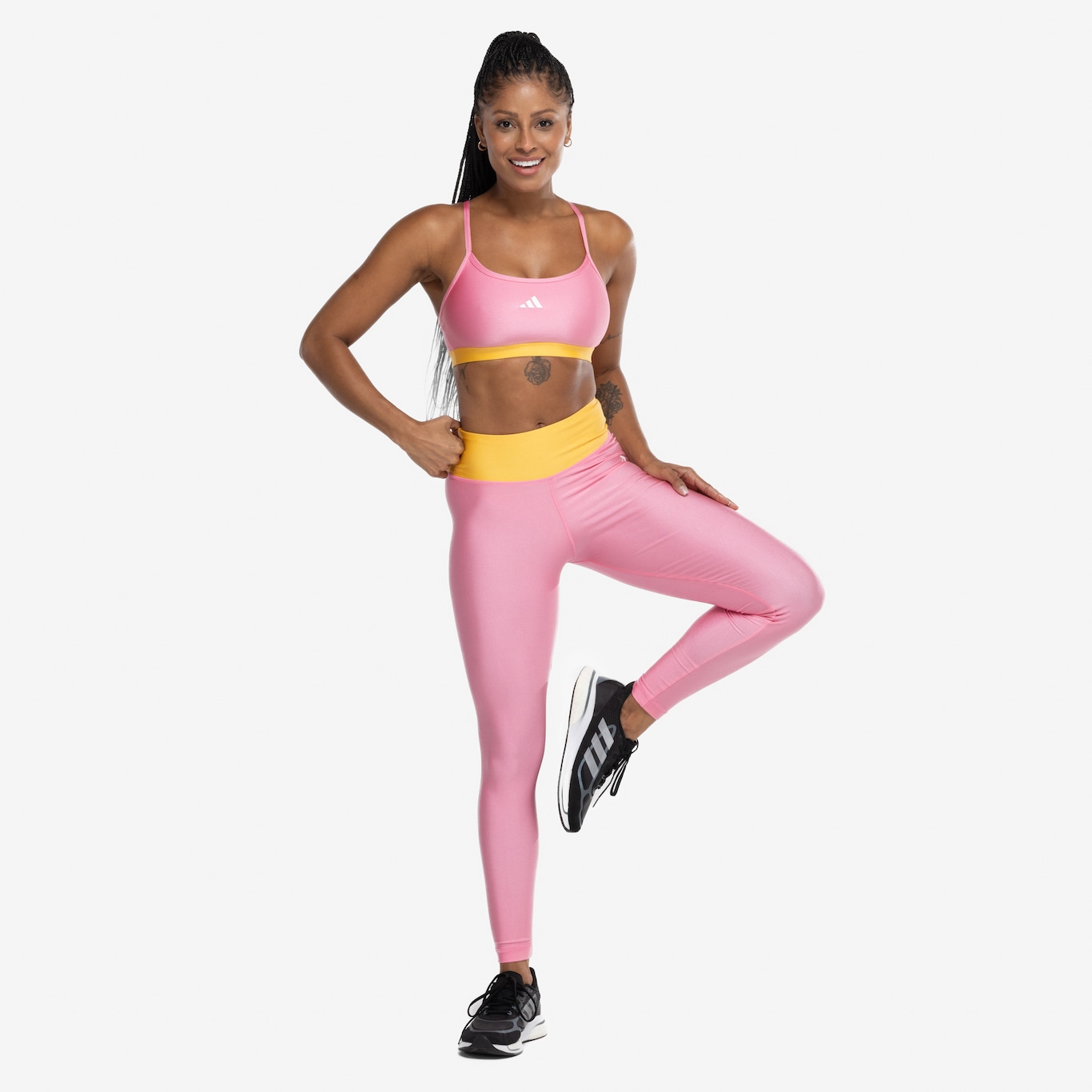 Top Fitness sem Bojo adidas Baixa Sustentação Latin Fit Solid Adulto - Foto 4