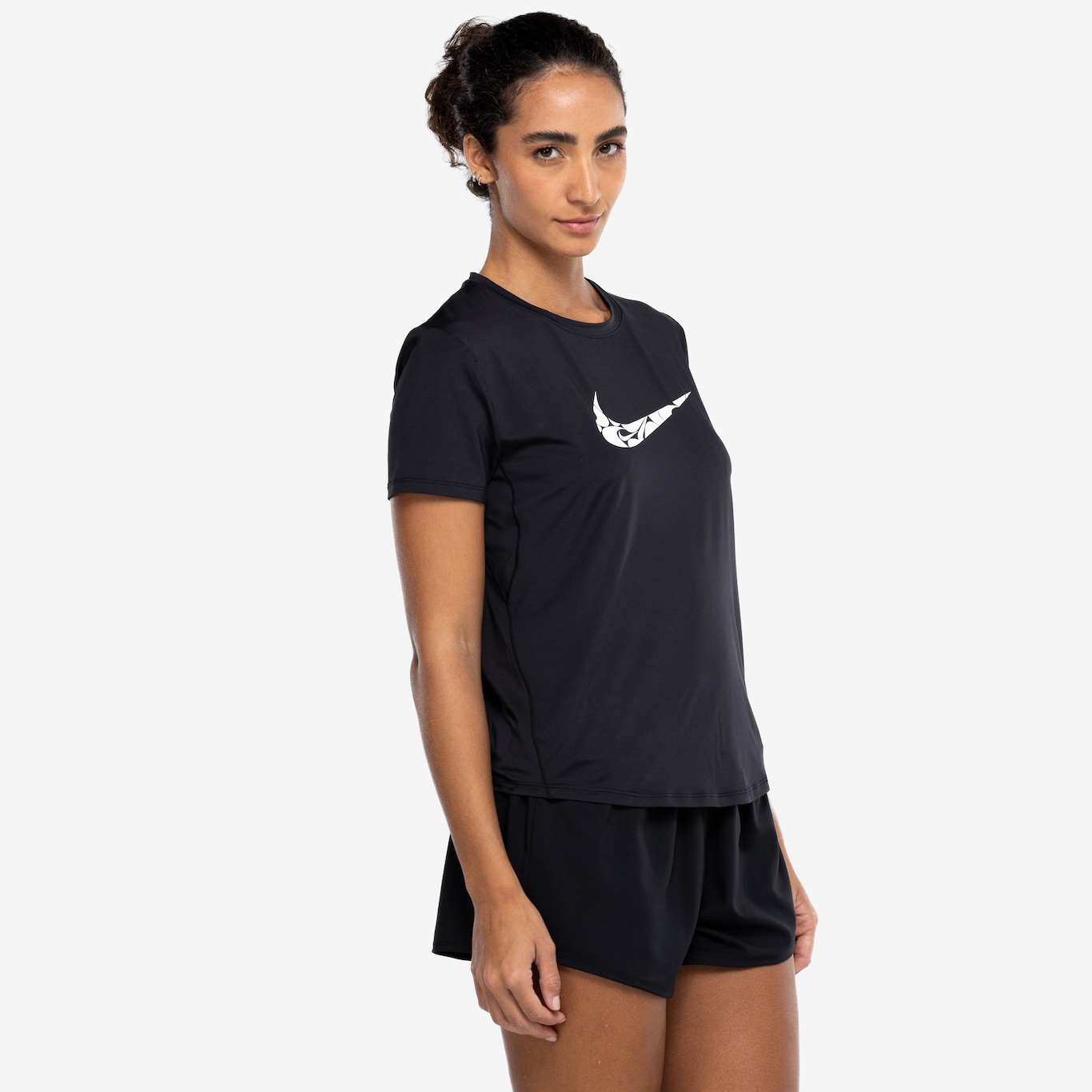 Camiseta Feminina Nike Manga Curta One Swsh Hbr SS - Foto 5