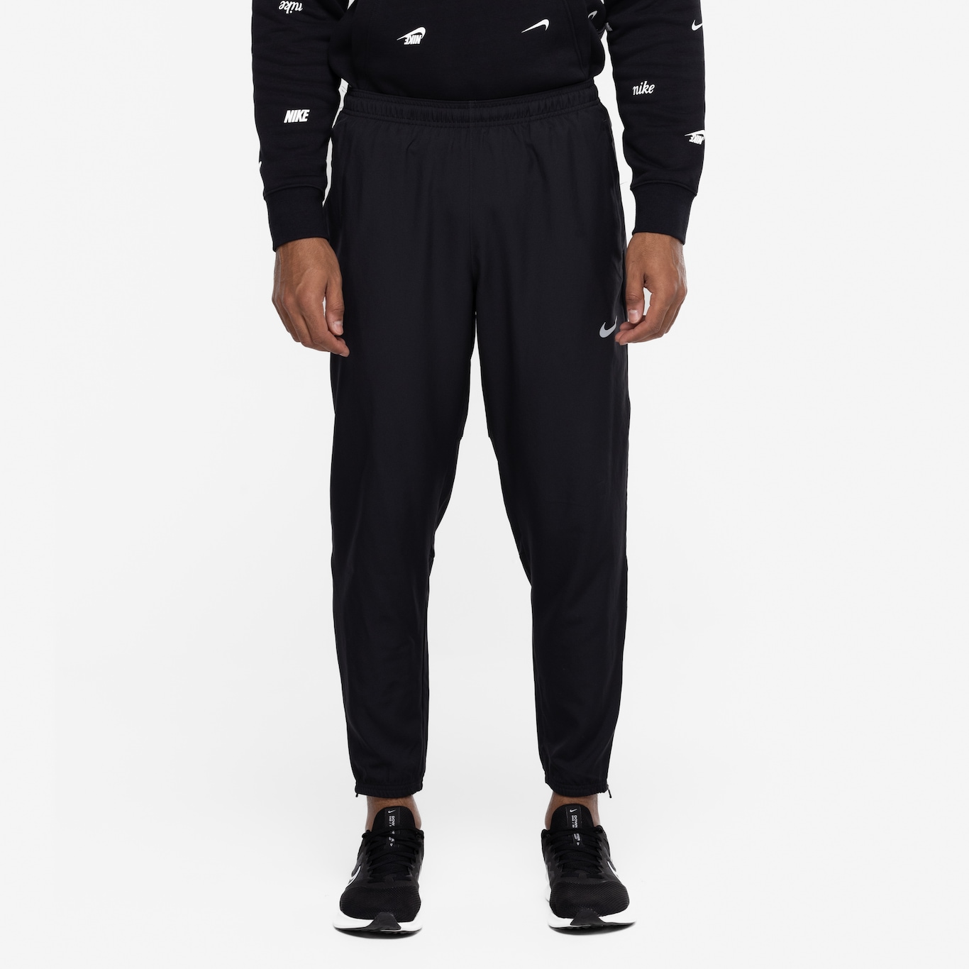 Calça Masculina Nike Dri-Fit Challenger Woven - Foto 4