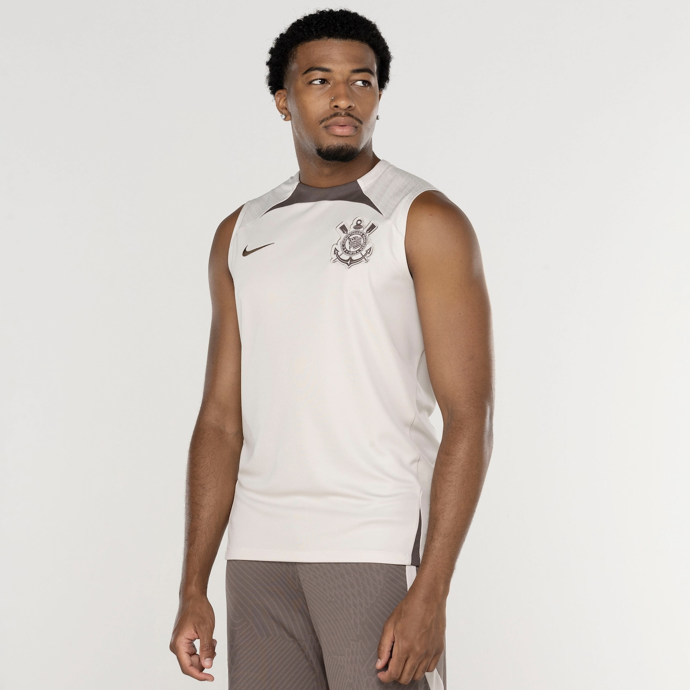 Camiseta Regata do Corinthians Nike Masculina Dri-Fit Strike - Foto 4