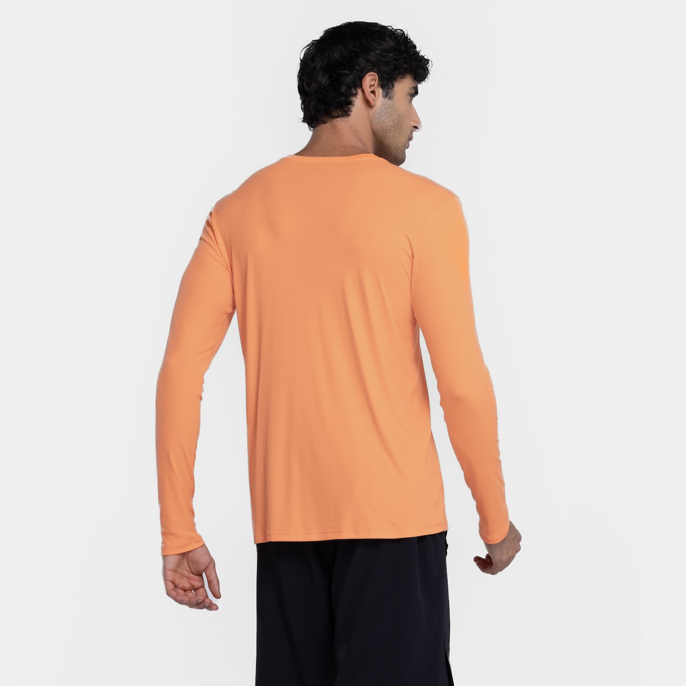 Camiseta Masculina ASICS Manga Longa Leve com Proteção UV - Foto 3