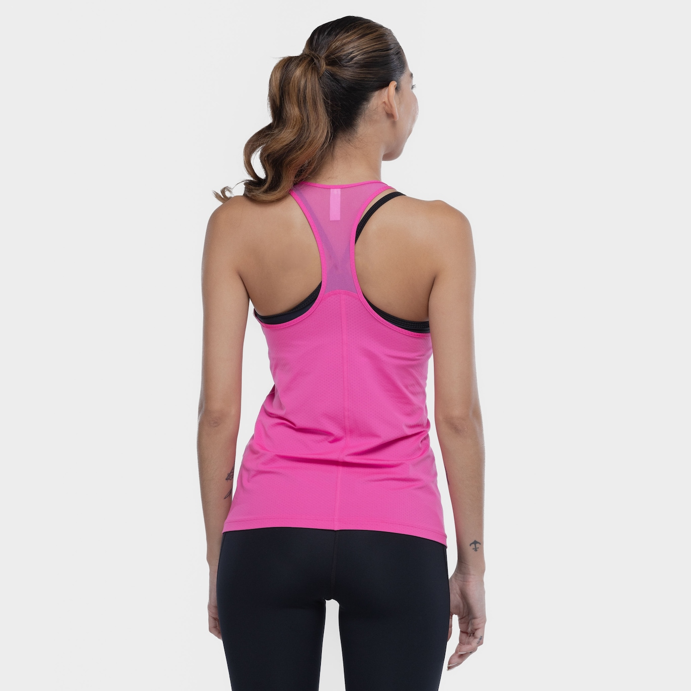 Camiseta Regata Feminina Under Armour Heatgear Racer - Foto 3