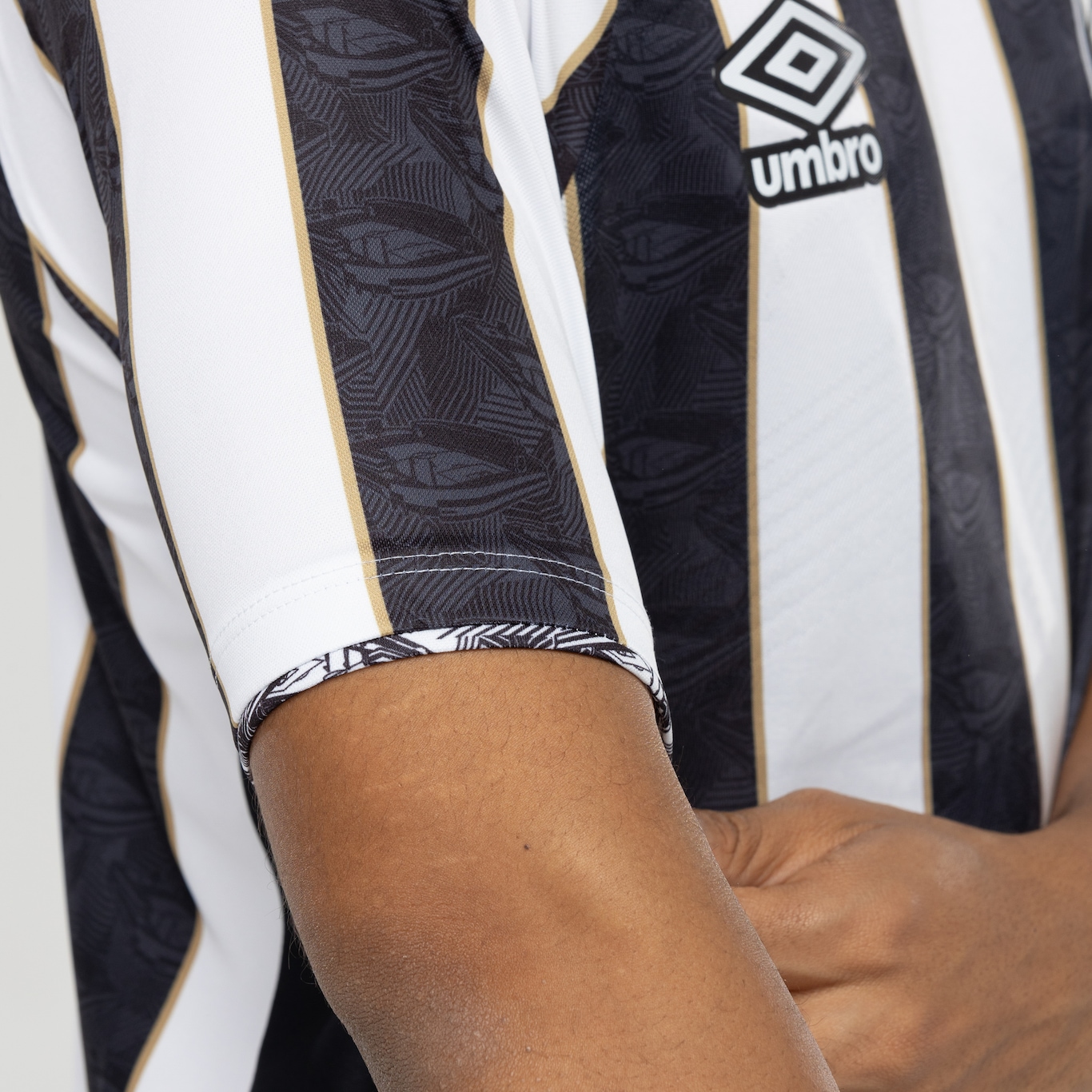 Camisa do Santos II 24 Umbro Masculina Torcedor - Foto 6