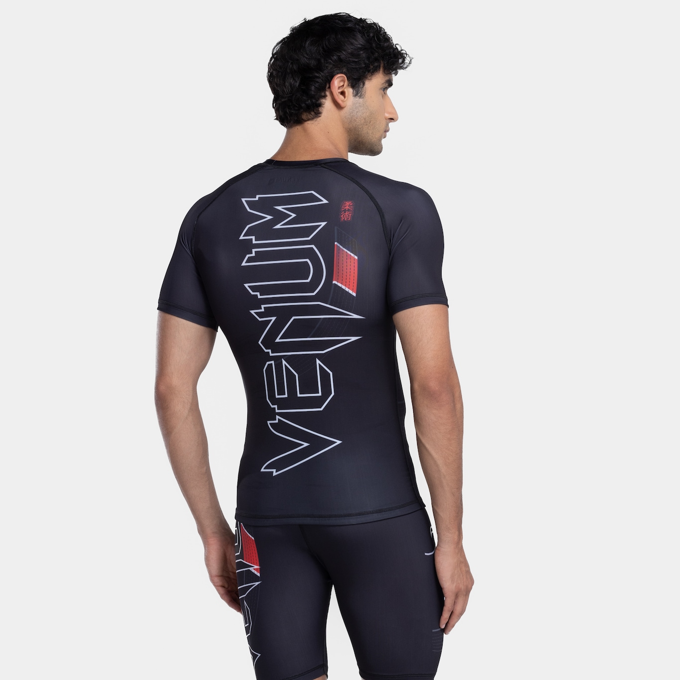 Camiseta Masculina Venum Manga Curta Rashguard Black Belt Dark - Foto 3