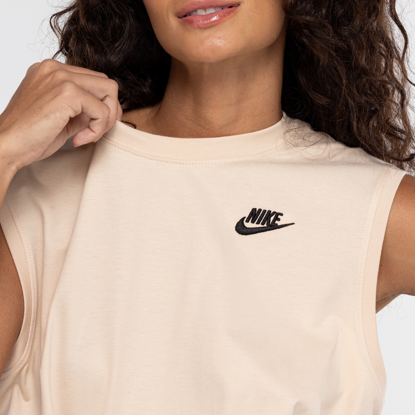 Blusa Cropped Feminina Nike Club SL Tee - Foto 6