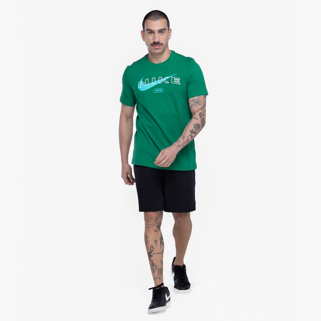 Camiseta Masculina Nike Manga Curta Club SSNL - Foto 4