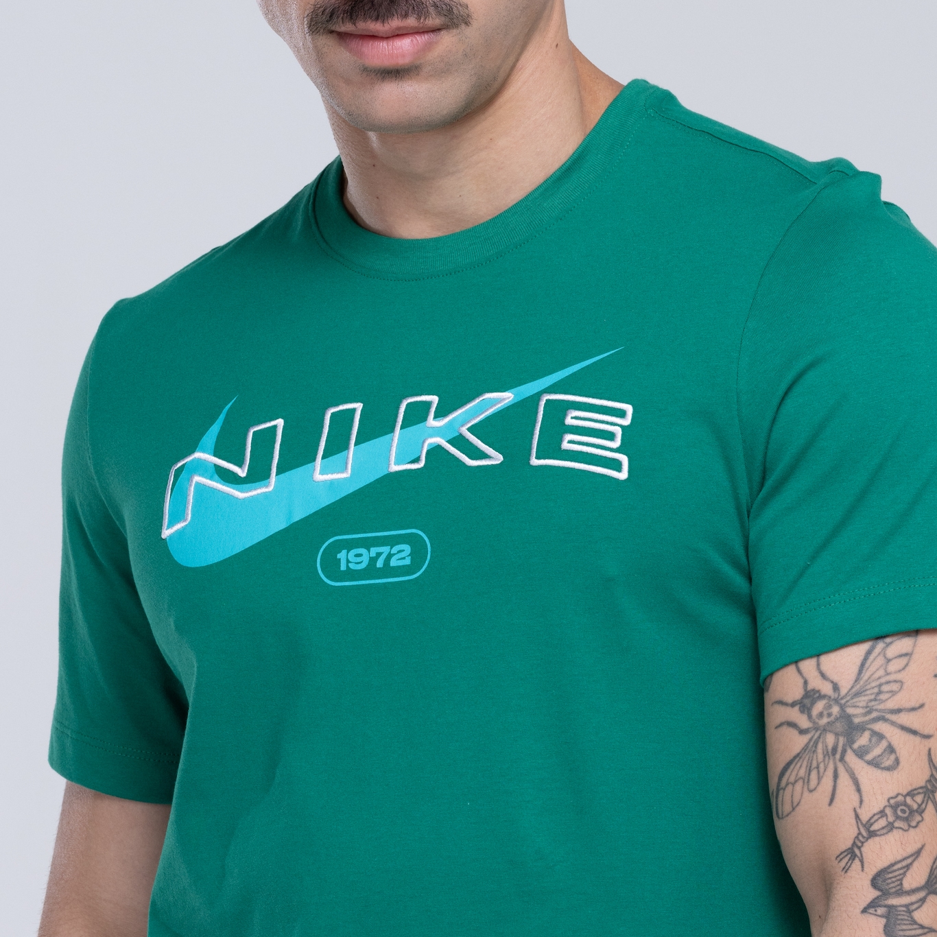 Camiseta Masculina Nike Manga Curta Club SSNL - Foto 6