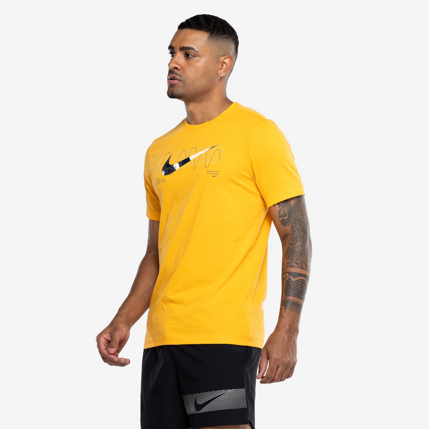 Camiseta Masculina Nike Manga Curta Dri-fit Iykyk - Foto 5