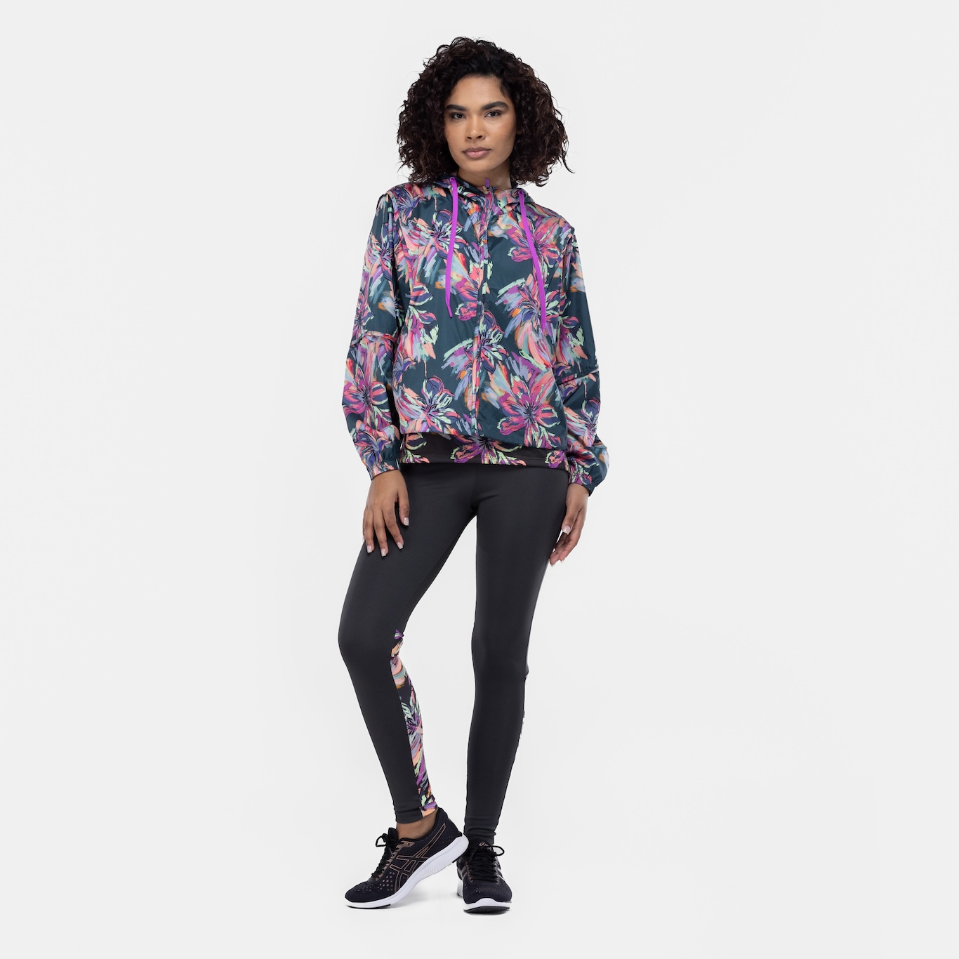 Jaqueta Corta-Vento Feminina Oxer com Capuz Ever Maxi Floral II Packable Repelente à Água - Foto 5