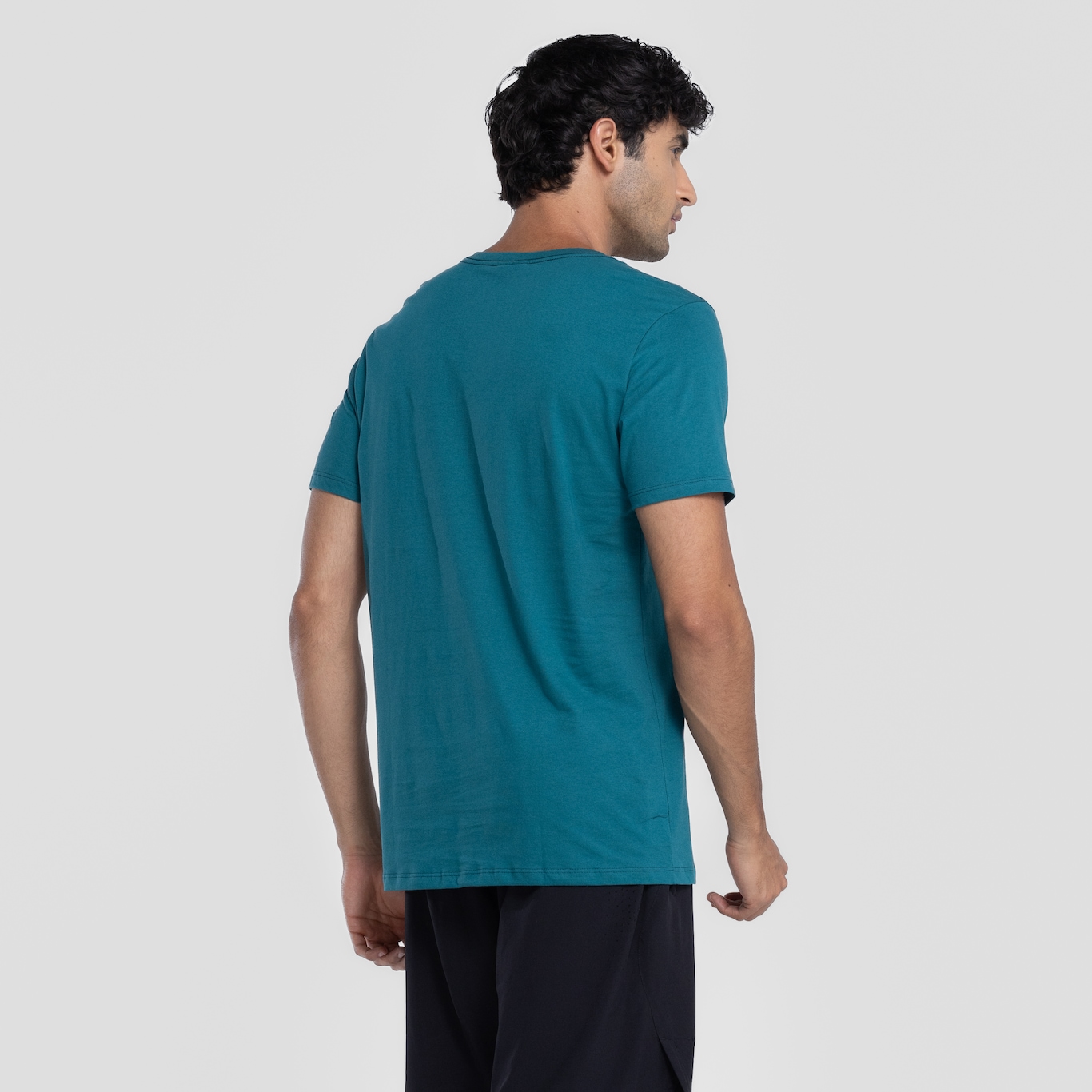 Camiseta Masculina ASICS Manga Curta Box Logo - Foto 3