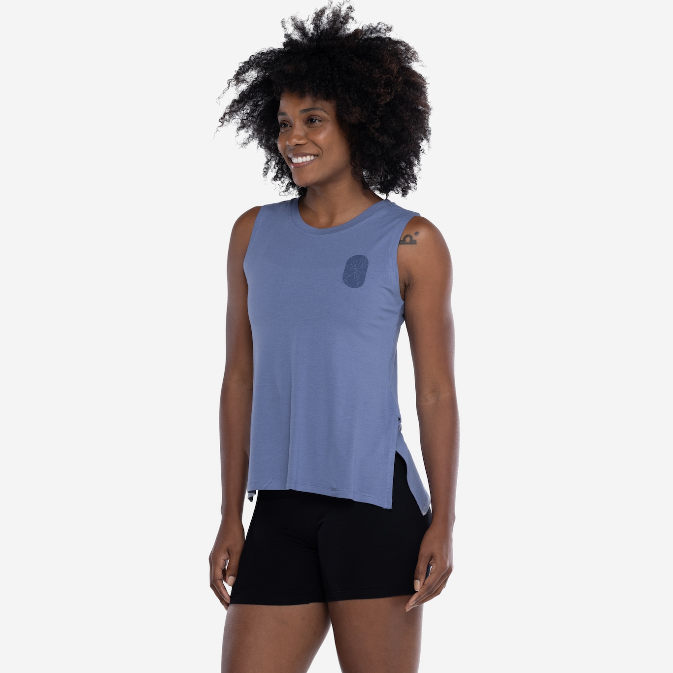 Camiseta Regata Feminina Oxer Alongada Estampada - Foto 5