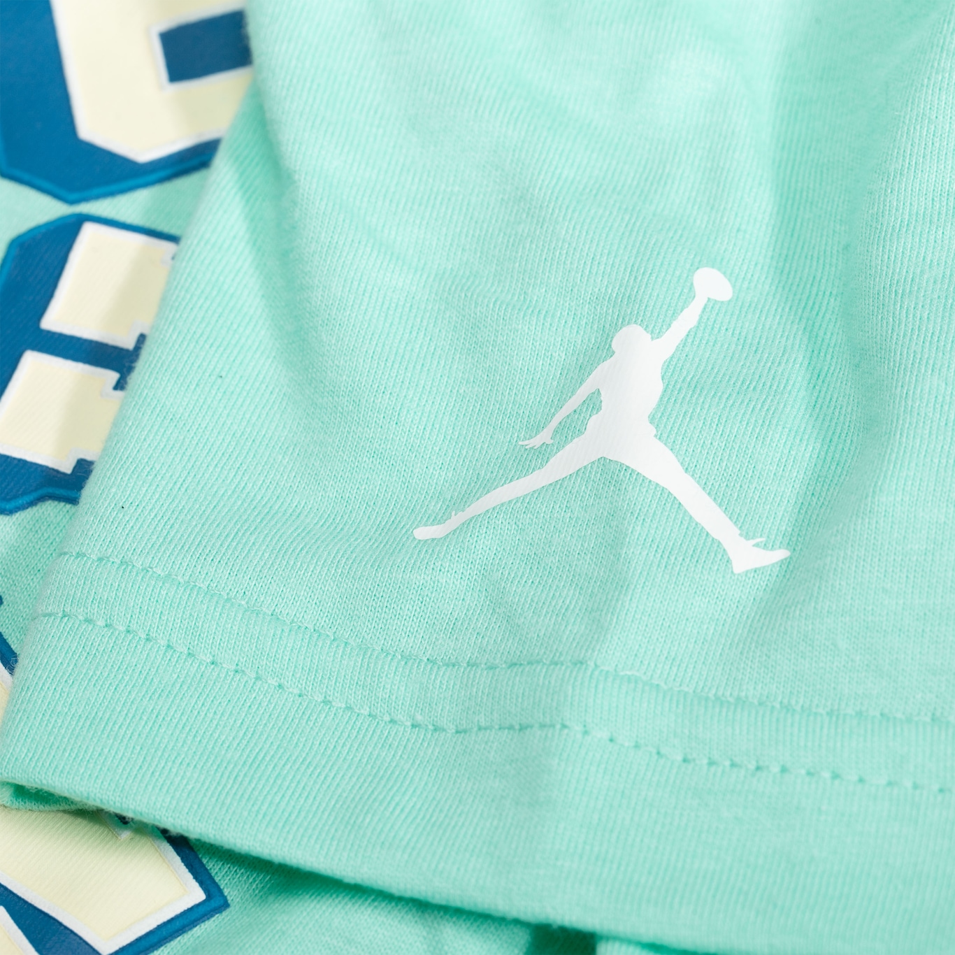 Camiseta Jordan Infantil Nike Manga Curta Varisty Jumpman - Foto 3