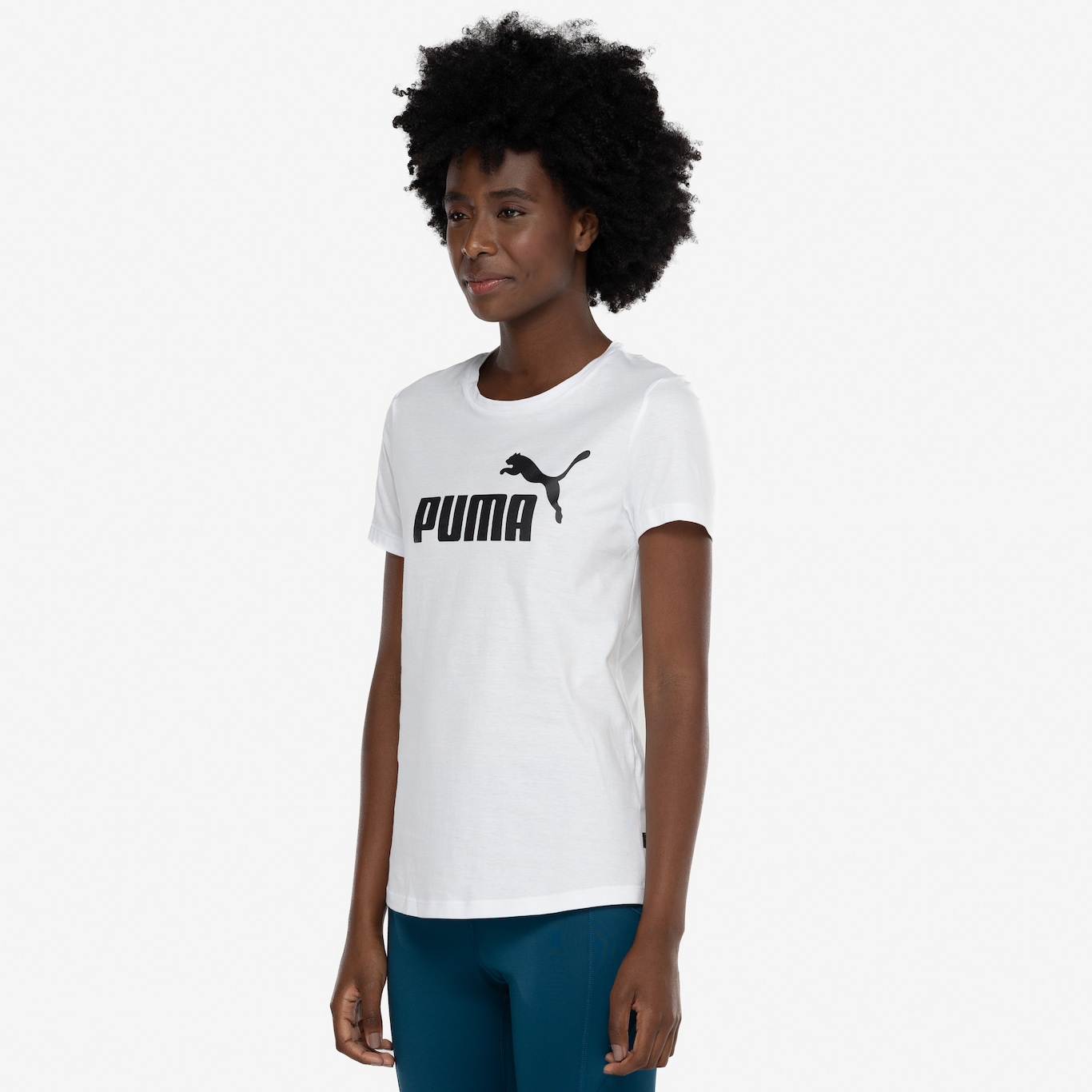 Camiseta Feminina Puma Manga Curta ESS Tee Logo - Foto 5