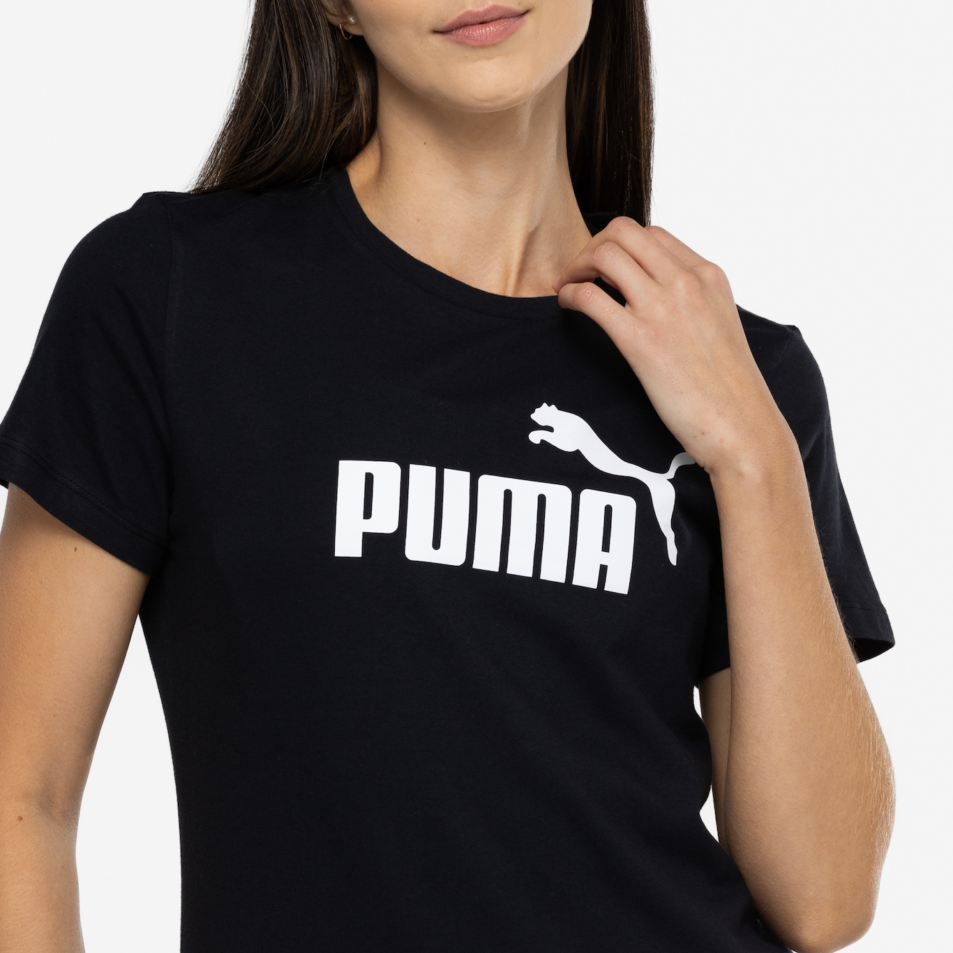 Camiseta Feminina Puma Manga Curta ESS Tee Logo - Foto 6