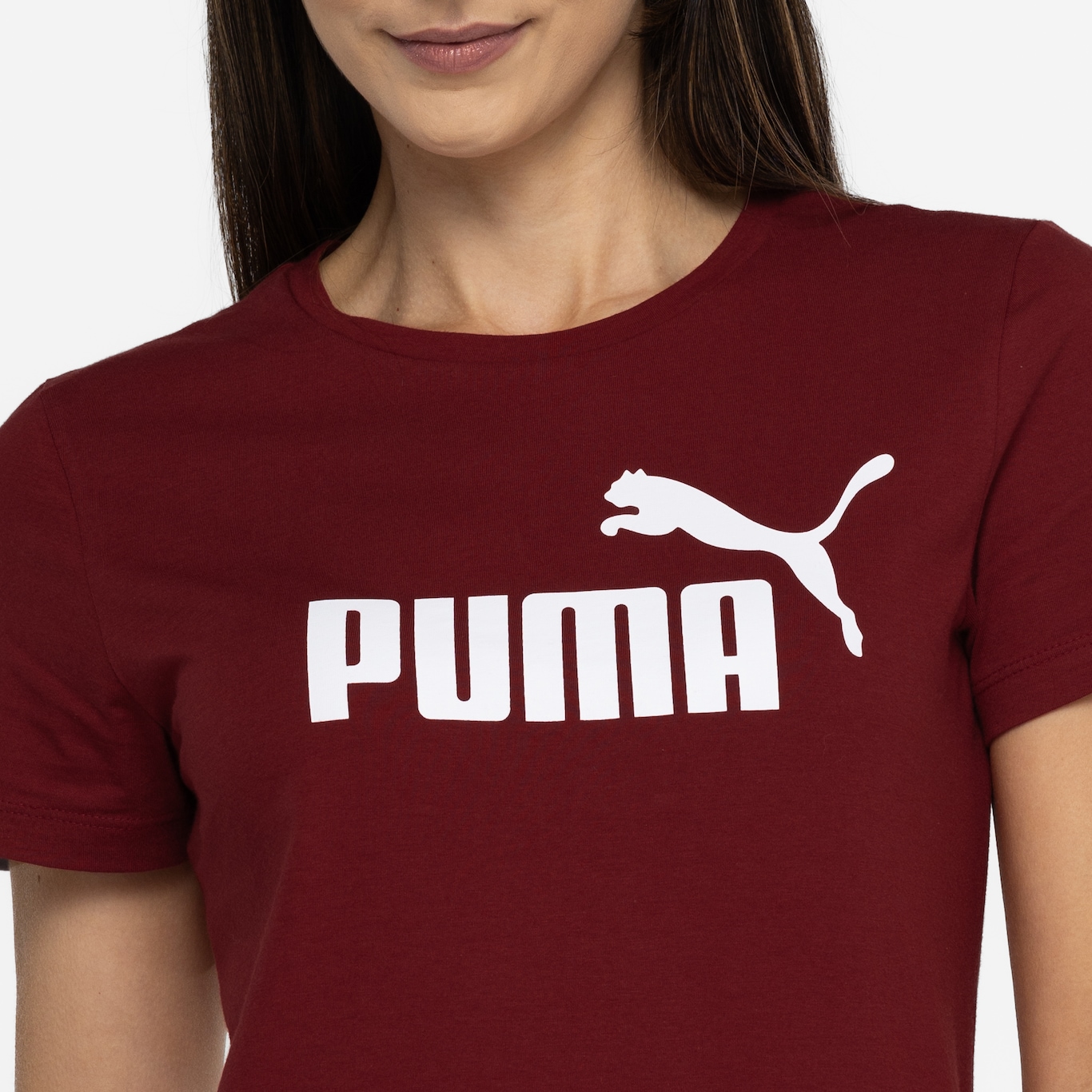 Camiseta Feminina Puma Manga Curta ESS Tee Logo - Foto 6