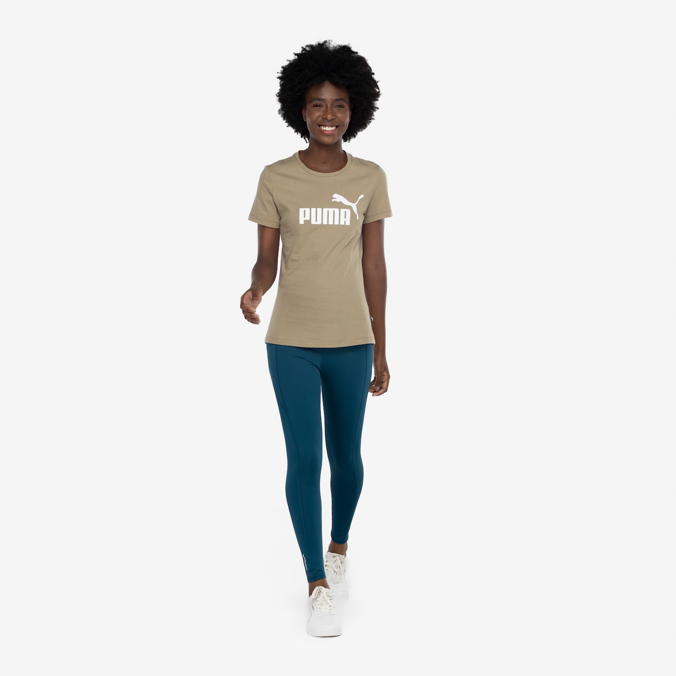 Camiseta Feminina Puma Manga Curta ESS Tee Logo - Foto 4