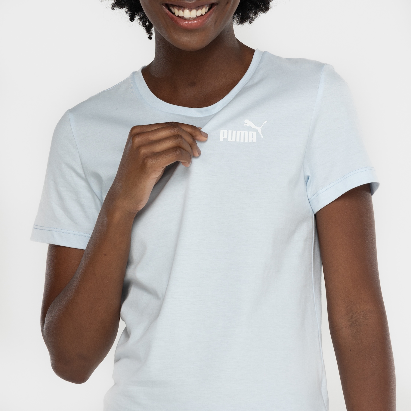 Camiseta Feminina Puma Manga Curta Essentials Small Logo Tee - Foto 6