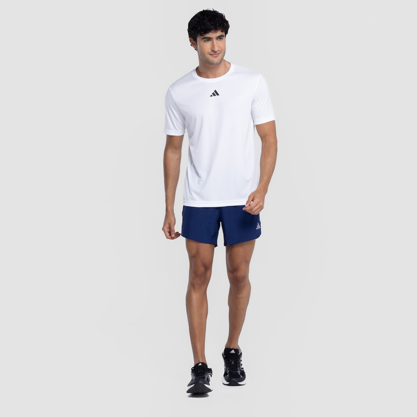 Camiseta Masculina adidas Manga Curta Treino Básica - Foto 4