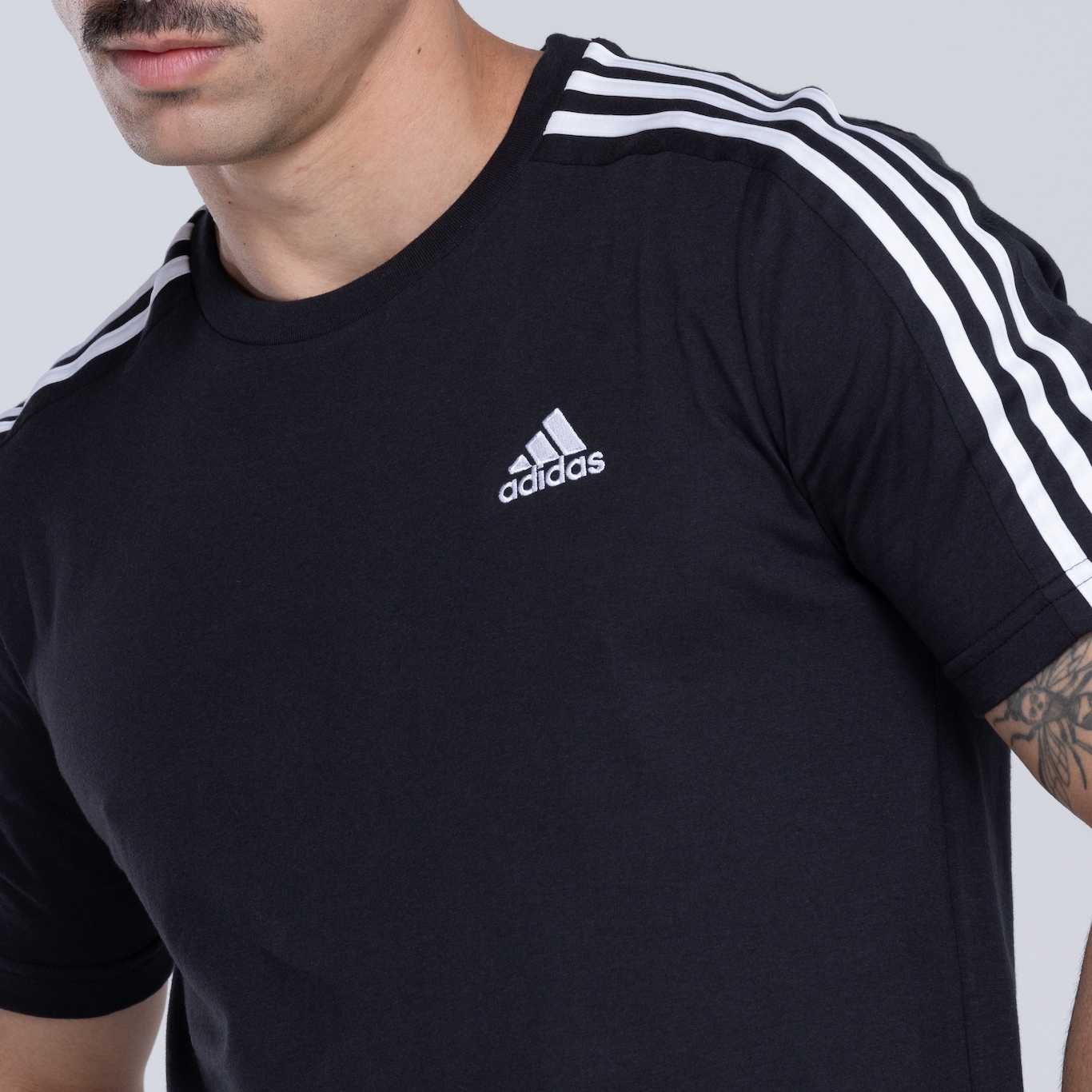 Camiseta Masculina adidas Manga Curta 3 Stripes - Foto 6