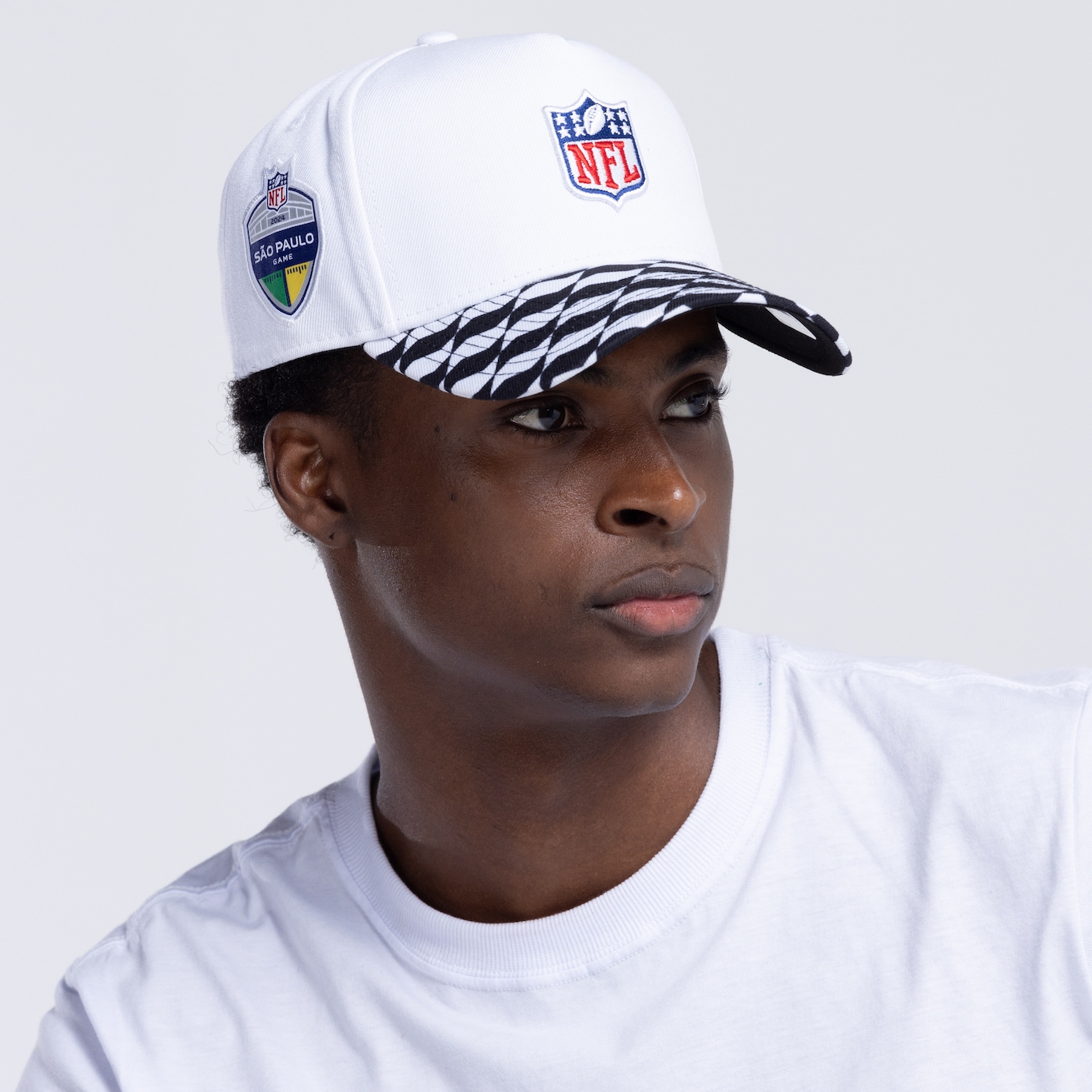 Boné NFL Aba Curva New Era Snapback  940 Trucker White Adulto - Foto 2