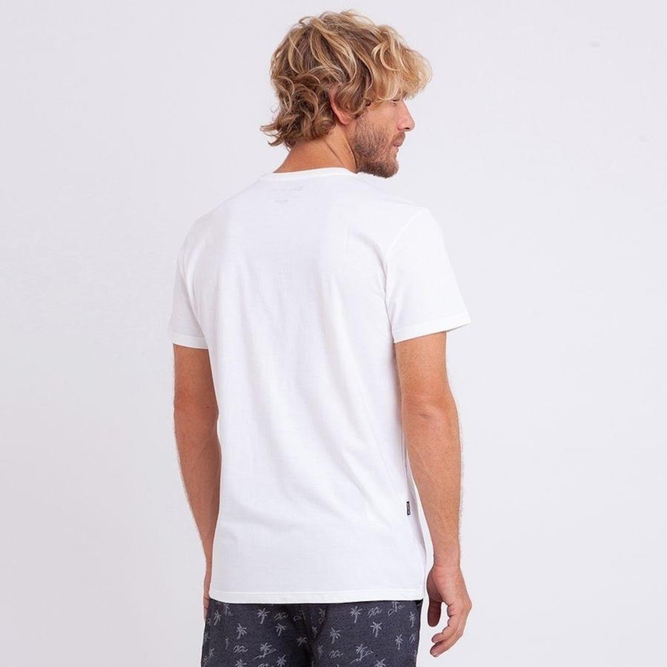 Camiseta Billabong Team Punta Roco Off White - Adulto - Foto 2