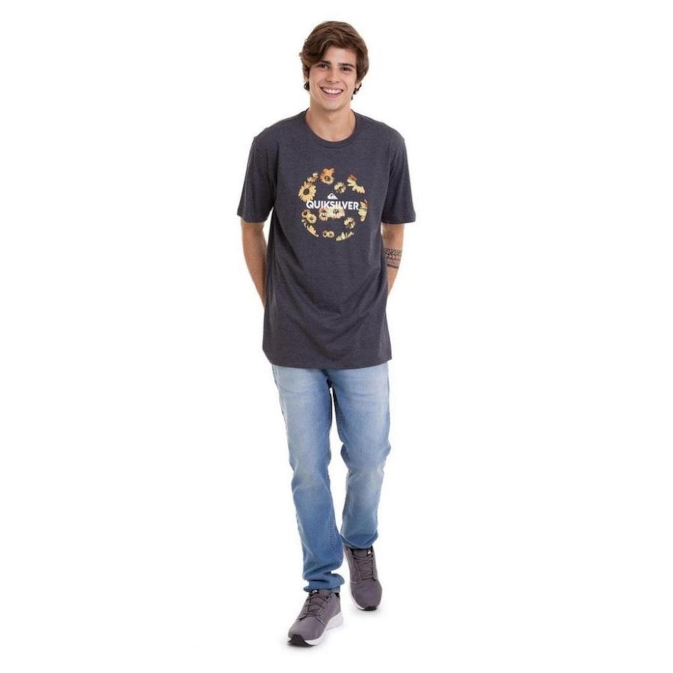 Camiseta Quiksilver Summers Ends - Masculina - Foto 3